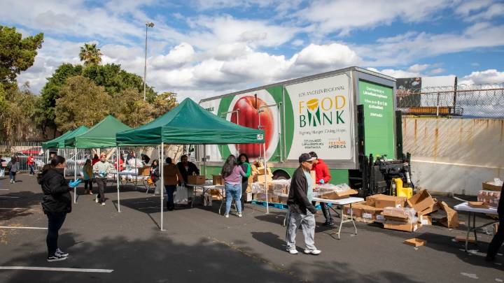 LA food bank braces for surge as CalFresh benefits set to lapse