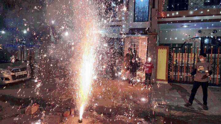 SC allows sale, bursting of green crackers in Delhi NCR on Diwali, with riders