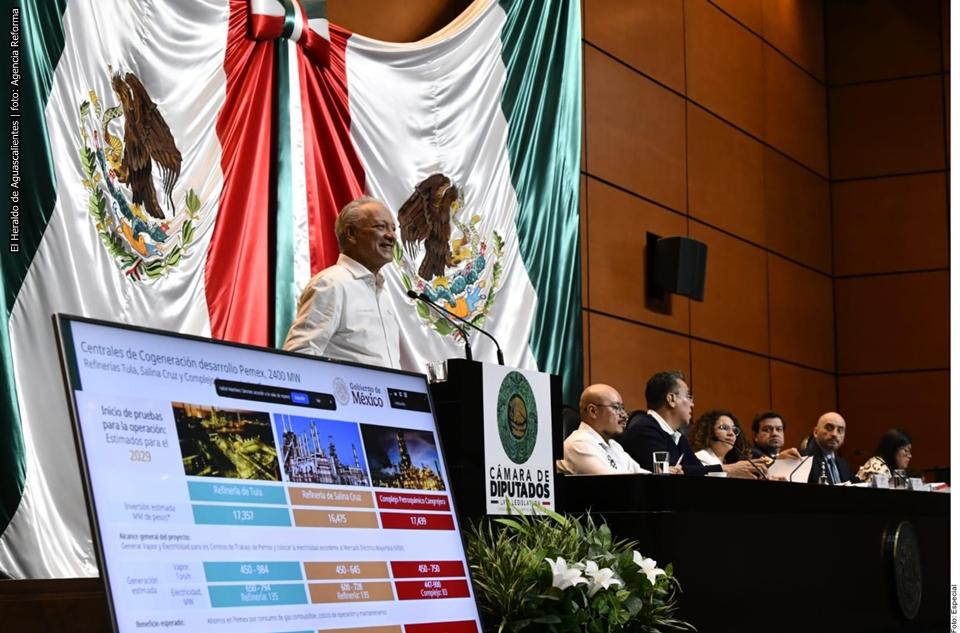 Dice Pemex que huachicol fiscal creció al abrir mercado