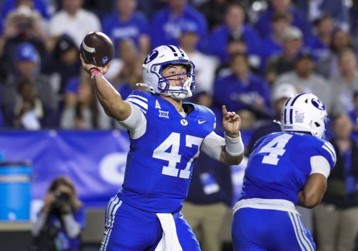Deadspin | BYU, Utah renew 'Holy War' rivalry as ranked opponents