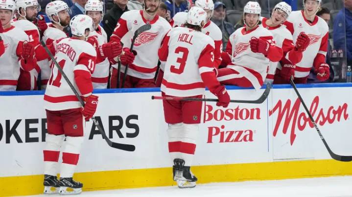 Todd McLellan leads Red Wings into crucial 2025
