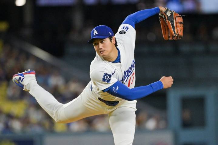 Deadspin | Confident Dodgers continue title defense against 'hungrier' Phillies in NLDS