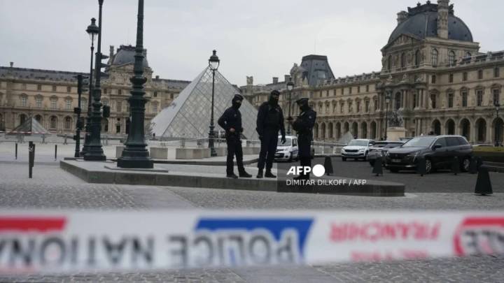Valor de joyas robadas en Louvre asciende a más de 100 millones de dólares