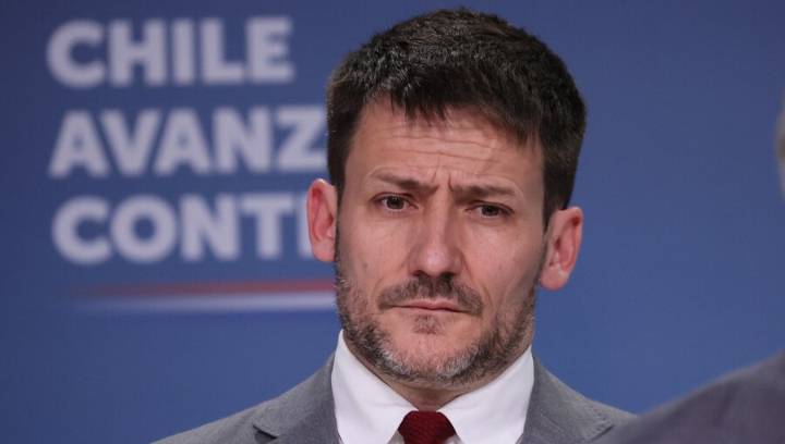 Aseguran que acusación constitucional contra Pardow cuenta incluso con apoyos del oficialismo