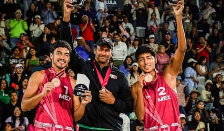 Suben mexicanos al pódium