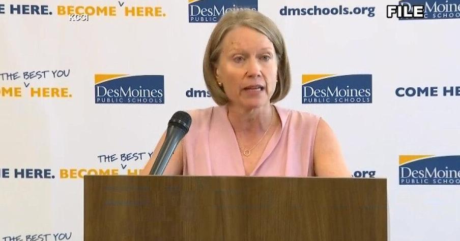 Des Moines education leader Jackie Norris halts Senate campaign
