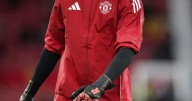 Man United names new goalkeeper Lammens in starting lineup for first time