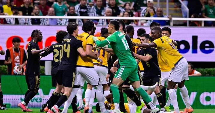 Error defensivo le cuesta al Tri el triunfo ante Ecuador