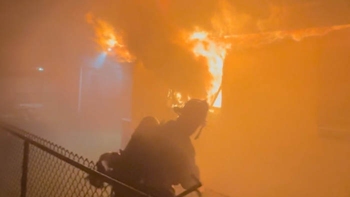 Early-morning fire displaces 6 in Orlando