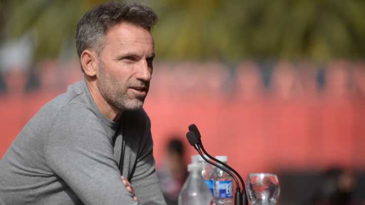 Lucas Bernardi, audacia y firmeza indispensables en una situación límite para Newell's