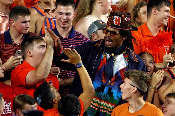 Auburn retires Cam Newton's No. 2 jersey against Georgia