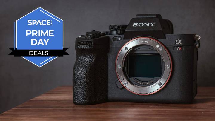Capture constellations easily with over $1000 off the Sony A7R V at Walmart