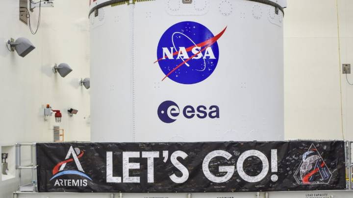 NASA races to keep Artemis II on schedule, even when workers aren’t being paid