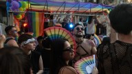 Al calor del orgullo: una marcha multicolor se hizo sentir en Rosario