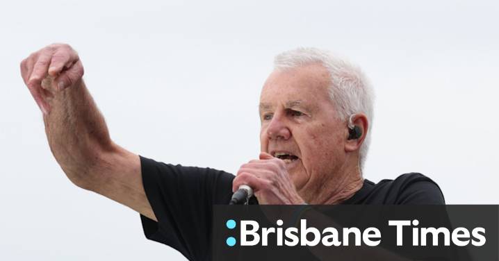 Singer Daryl Braithwate, Jockey Hugh Bowman and fun-police scurity guards were the shockers of Cox Plate day 2025