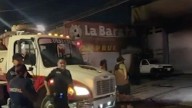 Se incendia camioneta al exterior de mercería en zona centro de Saltillo