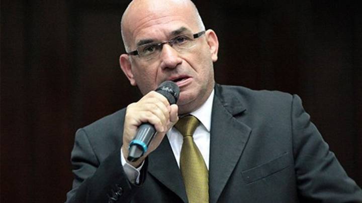 El “gato” España revive regresando al parlamento nacional con el chavismo