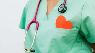 23 Frases del Día del Médico 2025: Mensajes Cortos y Emotivos para Felicitar a los Doctores