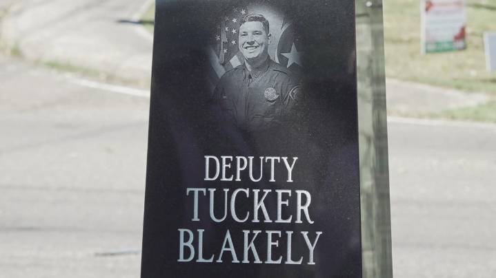 Memorial for fallen deputy Tucker Blakely unveiled at Powell High School