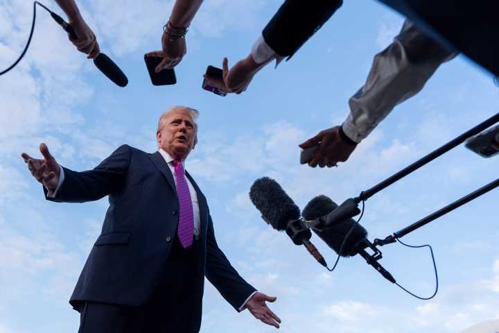 ‘FIGHT, FIGHT, FIGHT’: Treasury Dept Unveils Proposed $1 Trump Coin