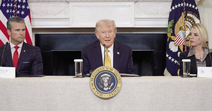 “A México lo manejan los cárteles”, insiste Trump