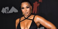 Singer Ashanti, 45, Shows Off Her Natural Body After Giving Birth to Her Son Last Year