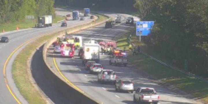 NCDOT: Crash closes lane on I-26 eastbound in Polk Co.