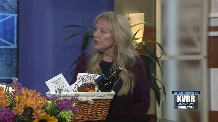 Woman donates kidney to help husband move up organ donation list