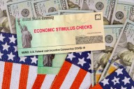 ¿Quiénes en California recibirán un estímulo de $725 en octubre 2025?