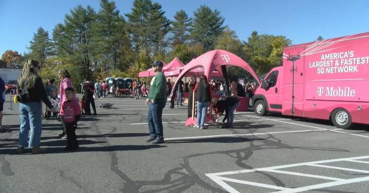 Dexter and T-Mobile host celebratory tailgate ahead of Tigers game