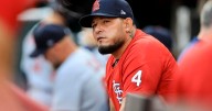 EXCLUSIVO: Yadier Molina en conversaciones para ser coach de los Cardenales de San Luis