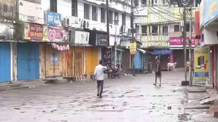 Cuttack clashes: 36-hour long curfew imposed, 60 platoons of police forces deployed
