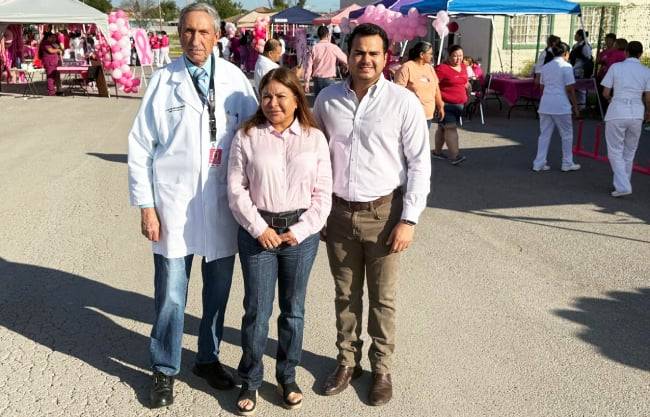 Realizan feria de la salud