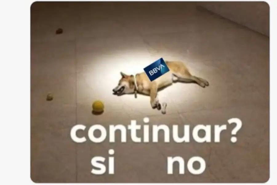 Usuarios de BBVA reaccionan con memes a caída digital