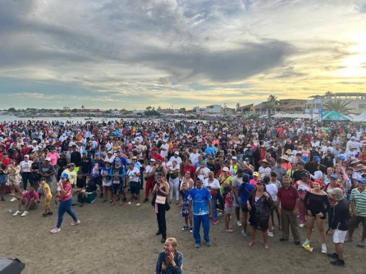 Feria del Malacho y Regata de Peñeros "Conchita" en honor a San Francisco de Asís recibieron 17 mil visitantes