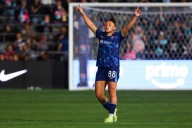 'Cheat code' Dudinha leads San Diego Wave back to NWSL playoffs
