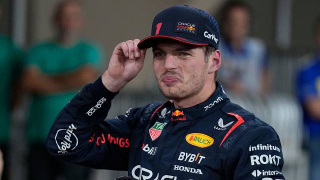 Verstappen takes pole to keep pressure on McLaren duo