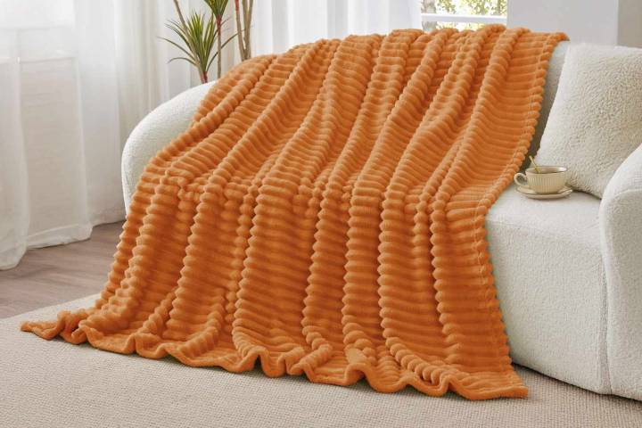 Comforters, Bath Mats, and More Are Under $30 for Amazon Prime Members