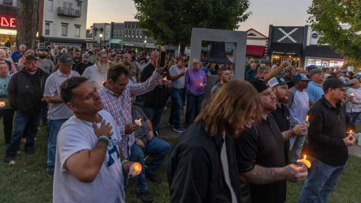 Shocked Middle TN community gathers in prayer after explosion kills 16