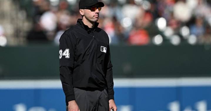 Umpires Nate Tomlinson and Dan Merzel to make postseason debuts in the Division Series