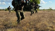 Duro reclamo del gobernador de Antioquia, Andrés Rendón, al presidente Petro por ataque de disidencias que dejó un militar muerto en Anorí