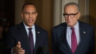 Government shutdown: Trump distrust keeps Democrats out of 'gang'
