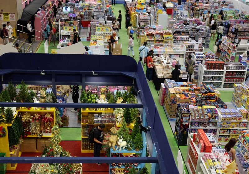 Singapore core inflation at 0.4% y/y in September, higher than expected