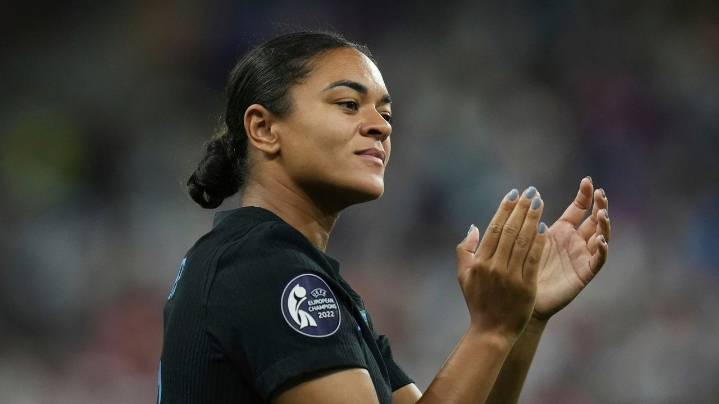 England's Jess Carter refuses to let online abuse keep her from speaking out