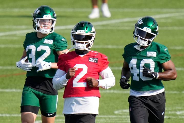 Knee injury shelves Jets’ Tyrod Taylor for Sunday at Cincinnati