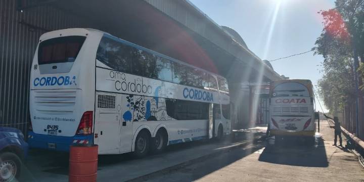 Córdoba: encontraron un feto en el baño de un colectivo de larga distancia