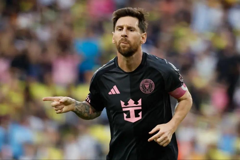 Messi, imparable: Tres goles y una obra de arte en el triunfo del Inter Miami 5