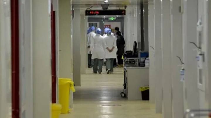 El Gobierno aumentó los fondos para hospitales nacionales y personal de salud