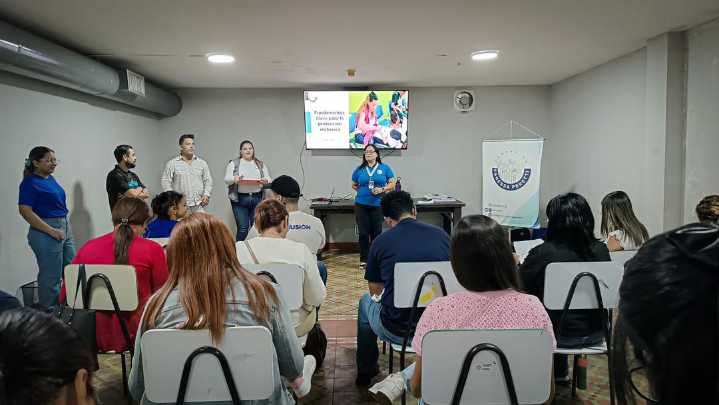 FUNDANIS y FUNVAPE impulsan la inclusión con un innovador taller de capacitación.