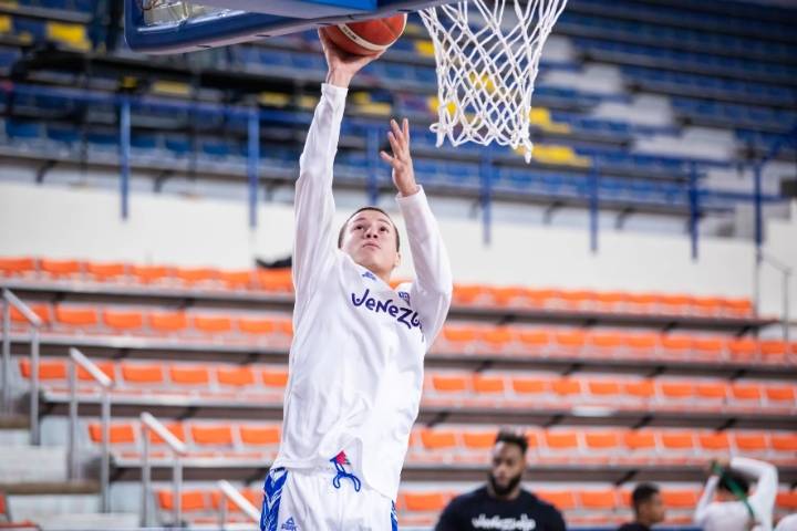 La Venezuela del deltano Bryan venció a Brasil y sueña con el mundial